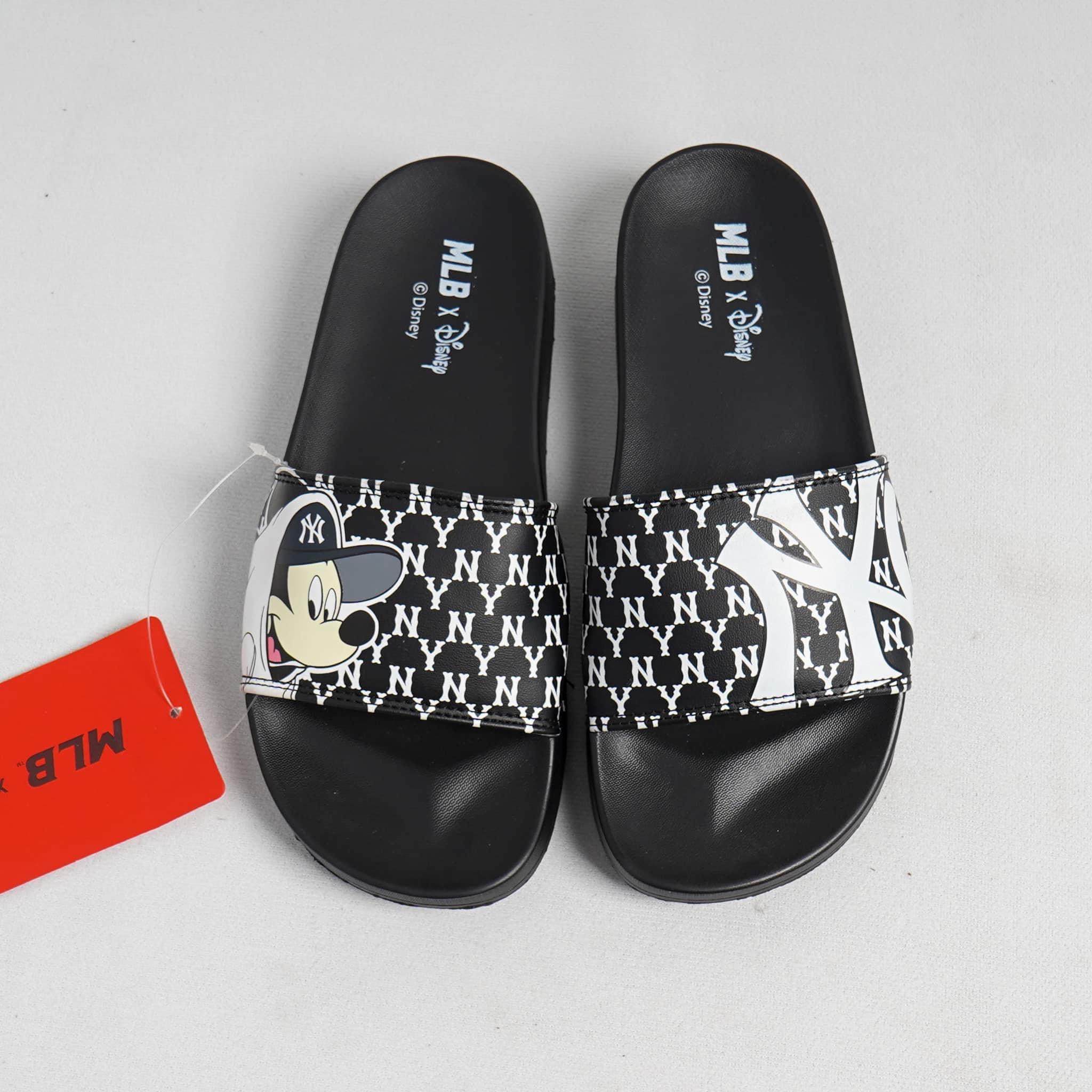 [4.4 - 6.4 Hoàn Tiền 15%] [HCM]Dép Mickey NờY nam nữ trend hot[TẶNG HỘP]