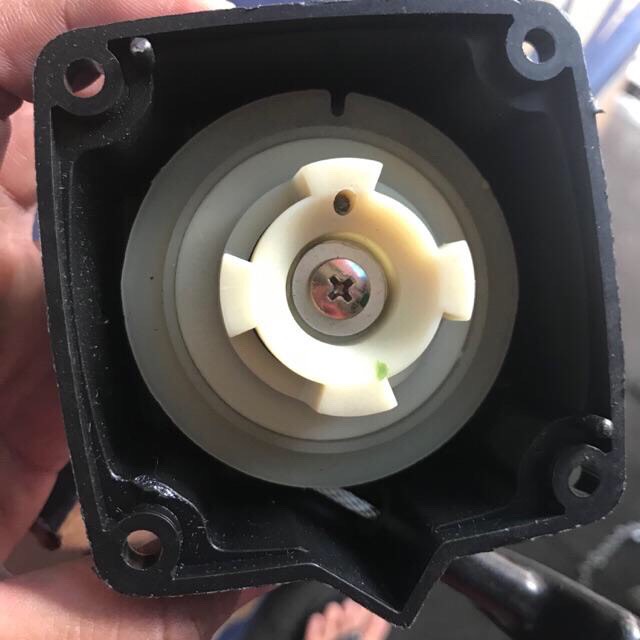 [HCM]Bộ chụp giật ( khởi động) máy cắt cỏ 330/ 430 có trợ lực ( 4 chấu)