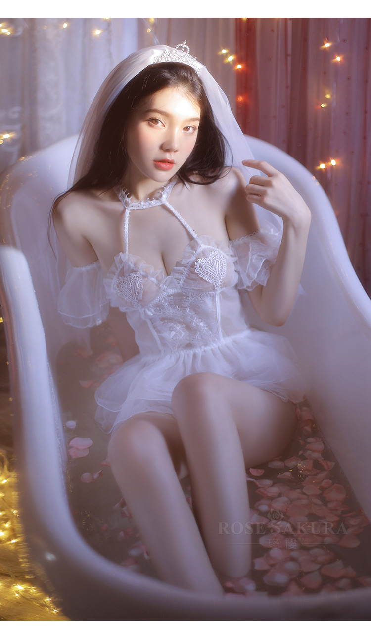 Bộ đồ ngủ hai dây sexy