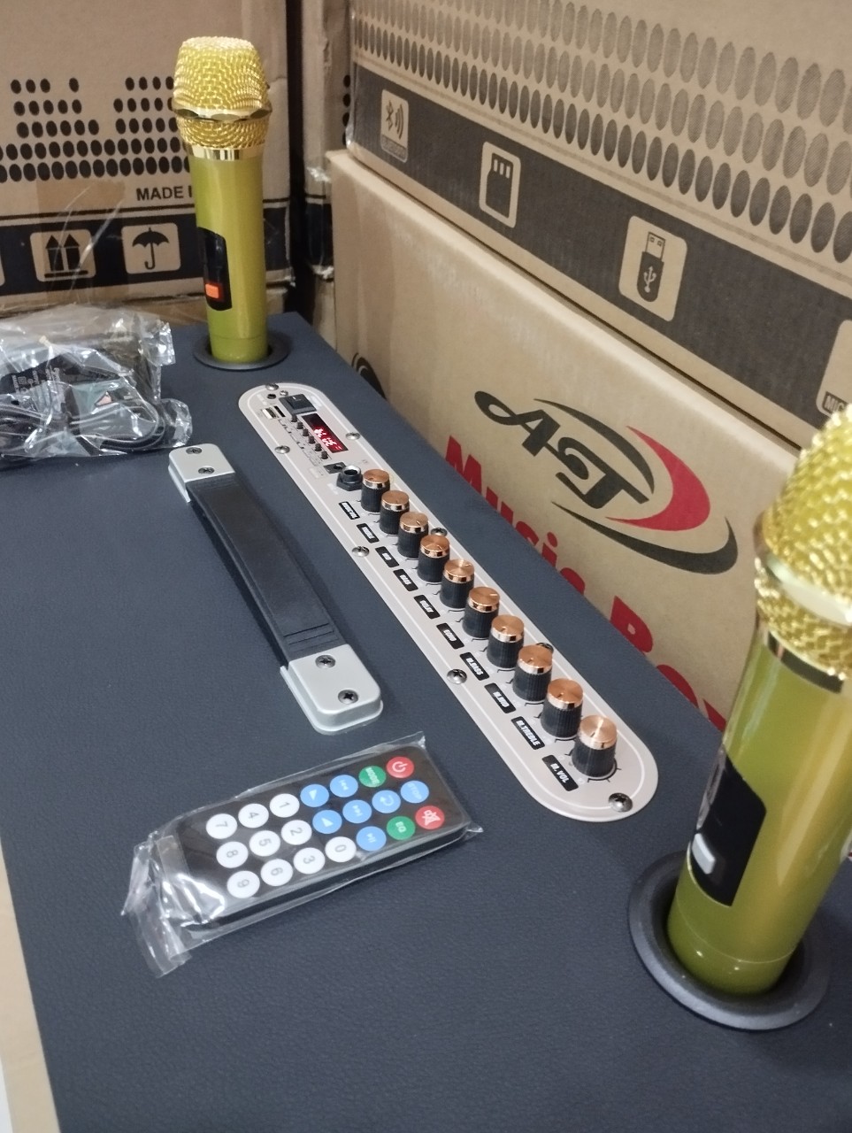 Loa AT mới ra mắt con loa AT Pro 316. 2 MICRO (Tặng kèm 2 cặp pin)
