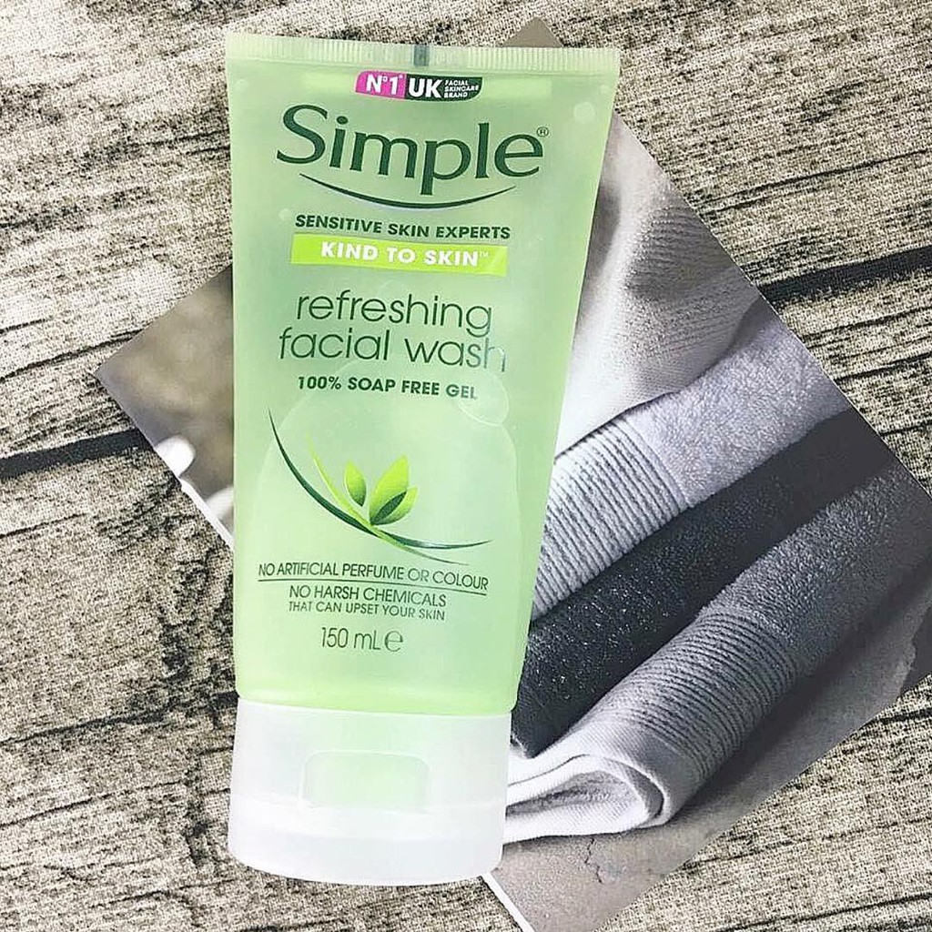 Sữa Rửa Mặt Dạng Gel Simple Refreshing