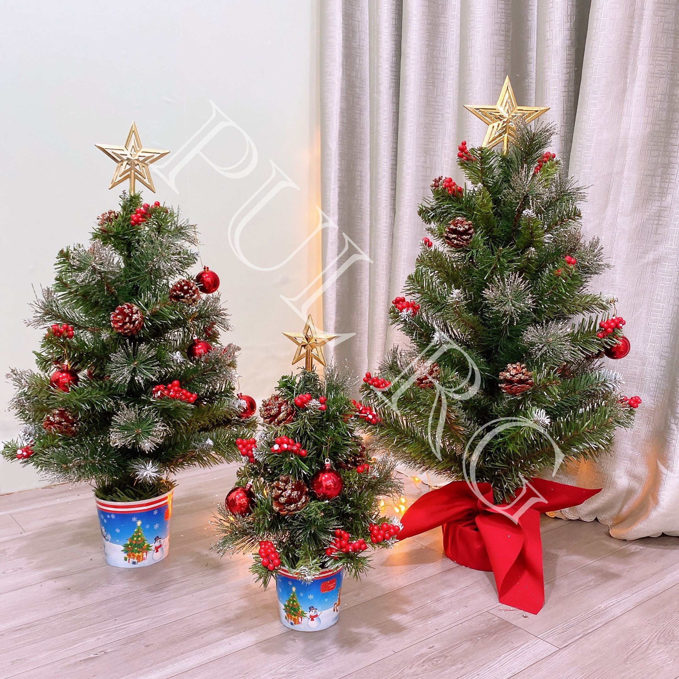 Cây thông noel mini để bàn 3 LOẠI LÁ sẵn phụ kiện trên cây decor trang trí giáng sinh trong nhà ngoài trời