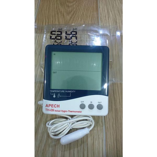 Máy đo nhiệt độ, độ ẩm môi trường APECH TH-09