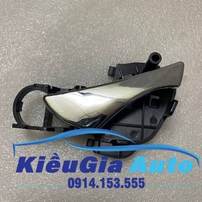 Tay mở cửa trong Daewoo Nubira