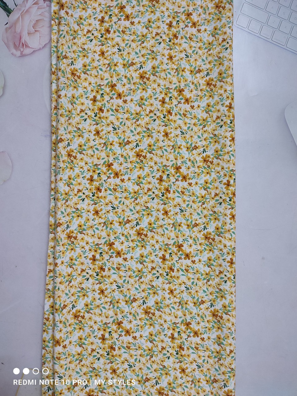 2m Vải lụa lạnh hoạ tiết hoa lá nhỏ (1) - lụa Mango chính phẩm