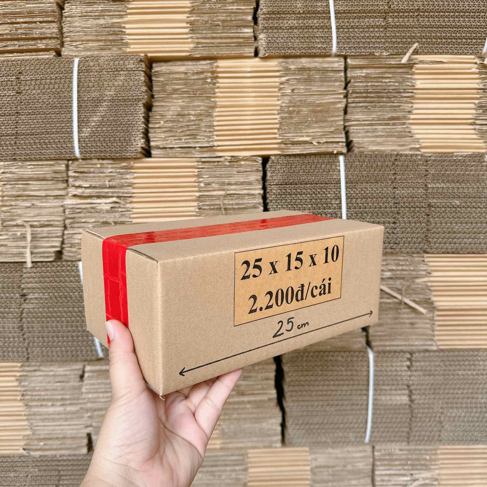 Kích thước 25x15x10 cm Combo 50 hộp carton đóng gói hàng hóa
