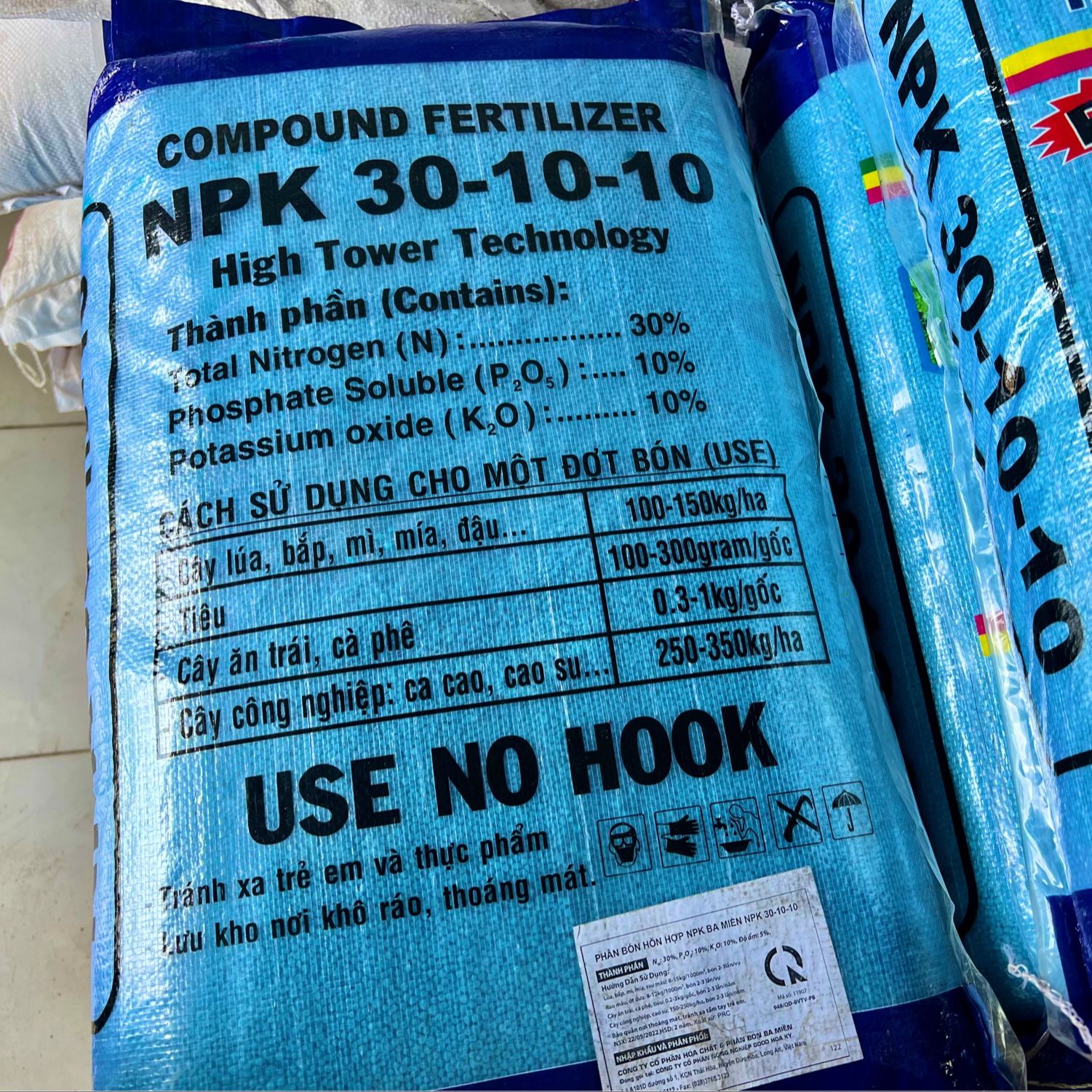 (1KG) Phân bón npk 30 10 10 bung chồi vọt đọt mập thân xanh cây