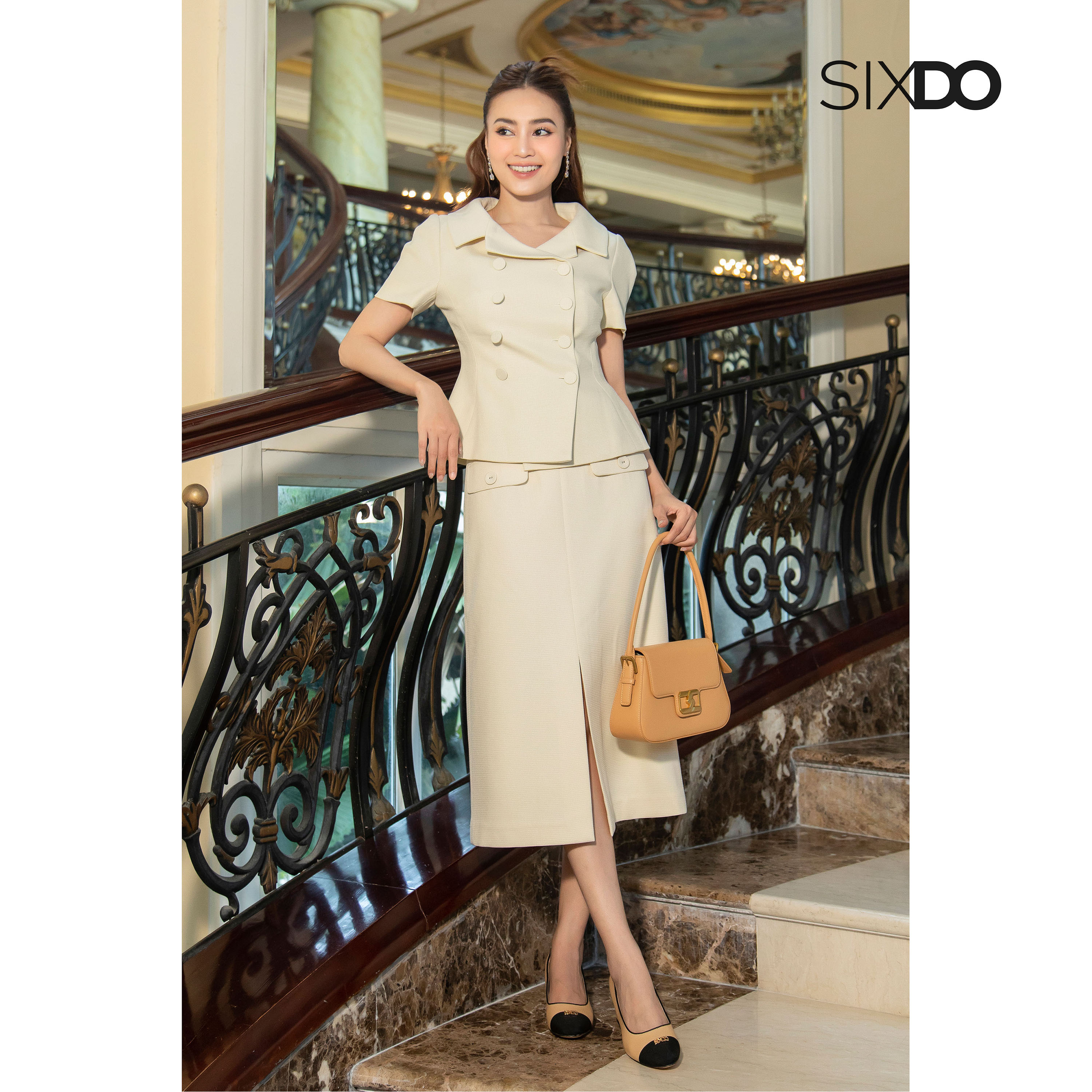 Áo Vest nữ kem tay phồng SIXDO (Cream Double Breasted Raw Vest)