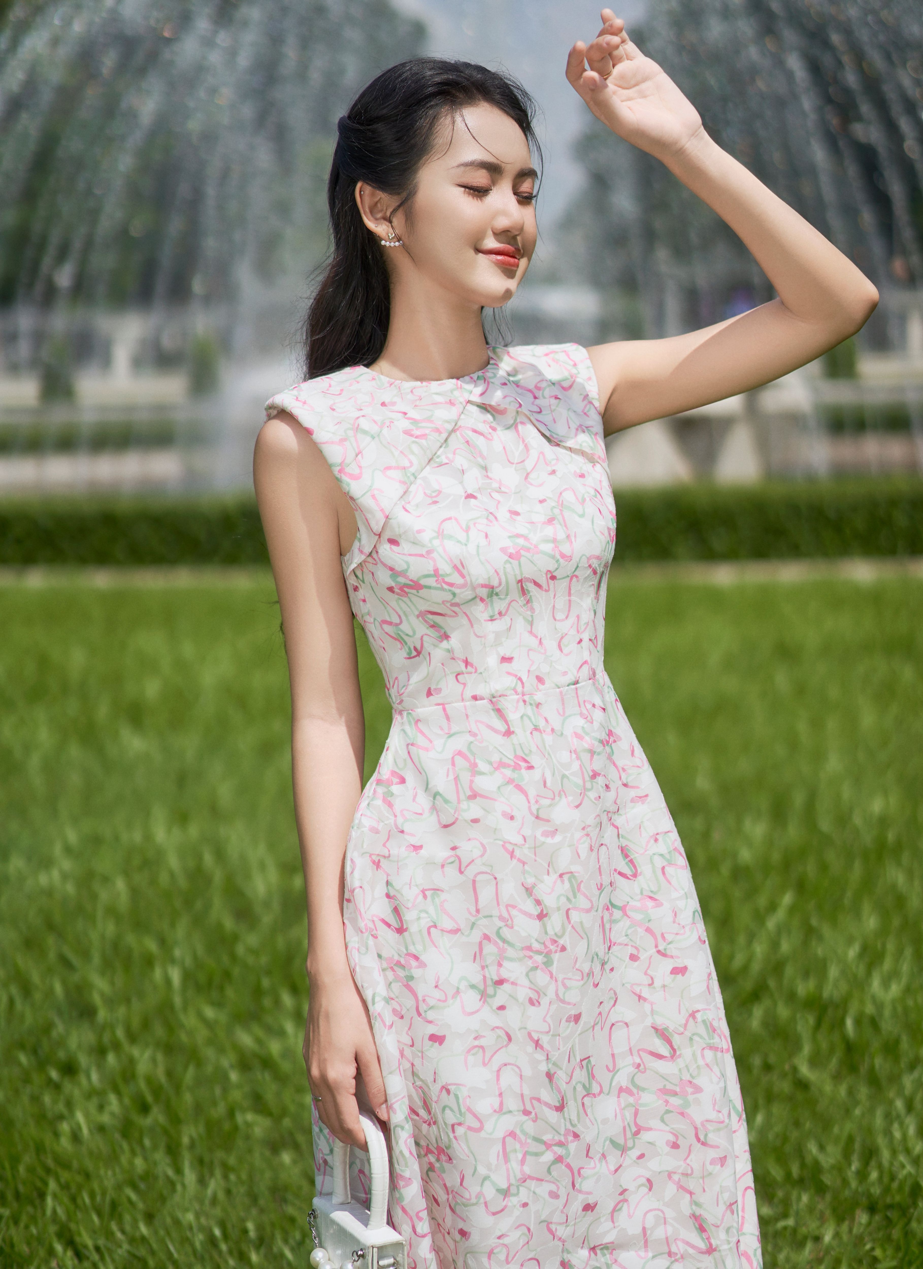 Voucher siêu sale 15% OLV - Đầm Sean Floral Dress