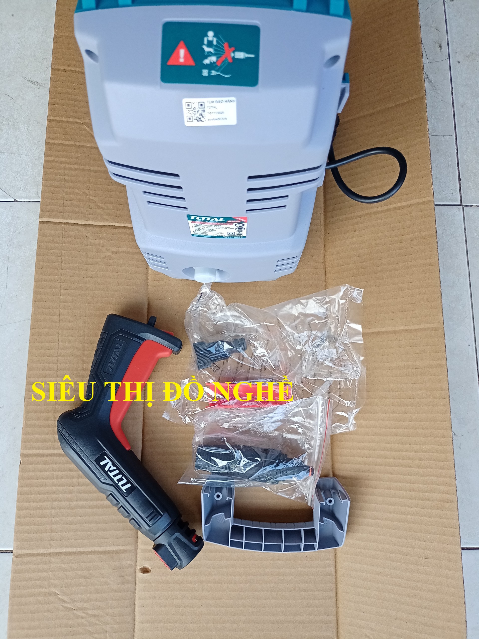 Máy xịt rửa 1200W total TGT113026