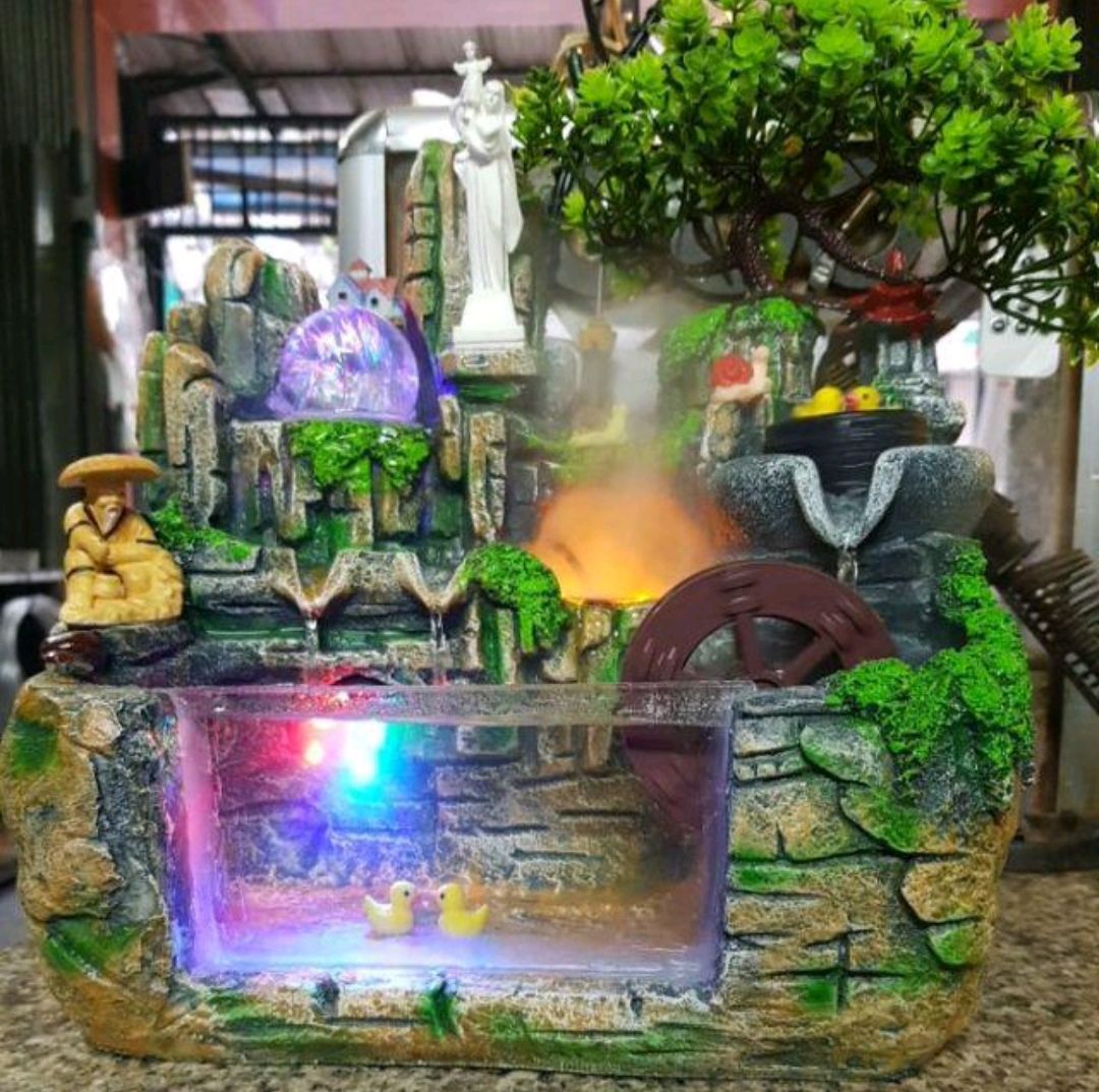 Thác nước tài lộc