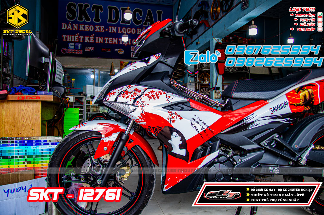 tem trùm exciter 150 trắng đỏ samurai hoa anh đào