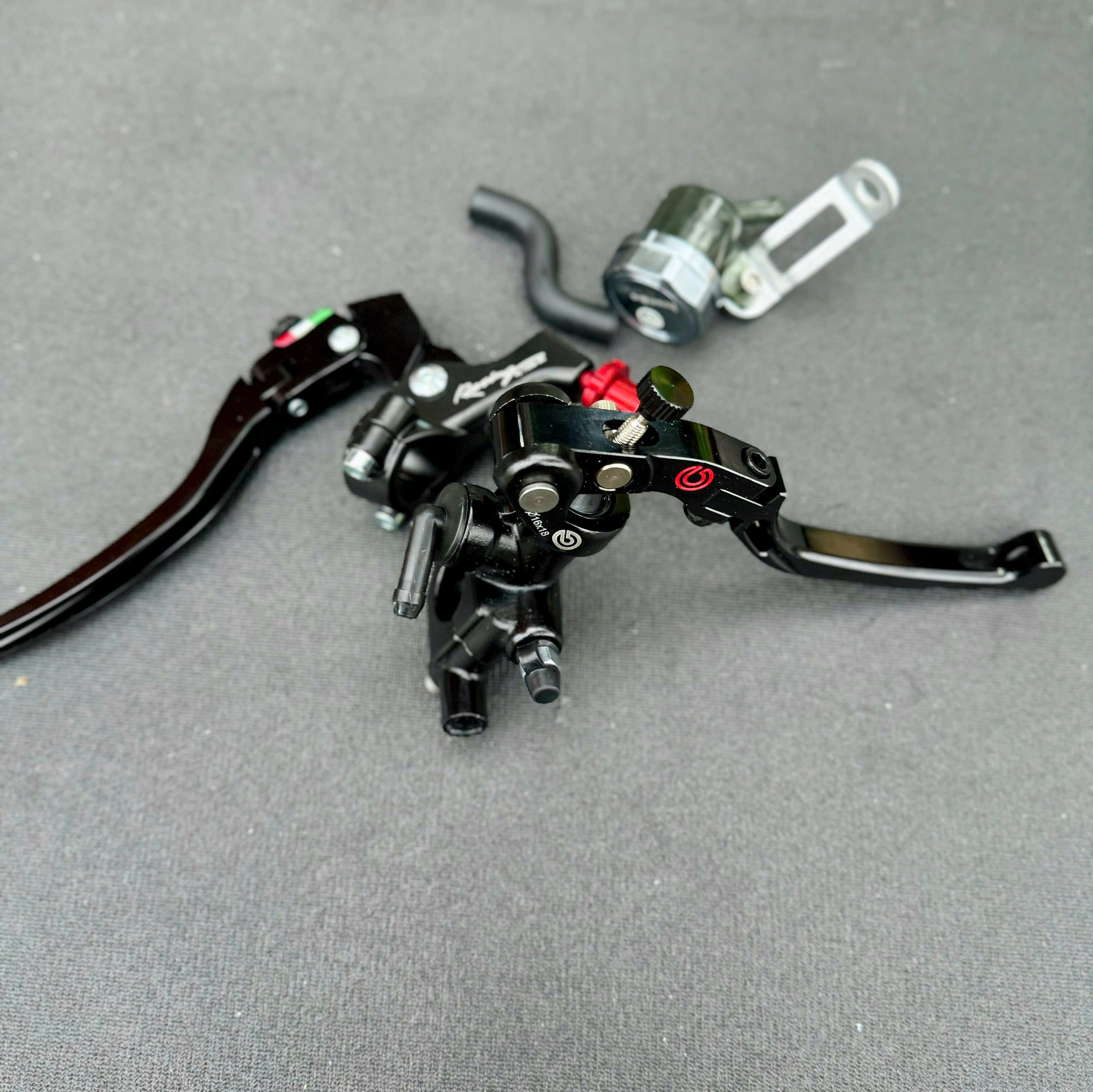 Tay thắng RCB bình dầu rời mod brembo A50 17mm phanh