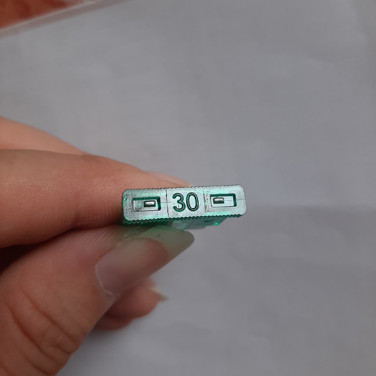 CẦU CHÌ  CHÂN TO CHO XE