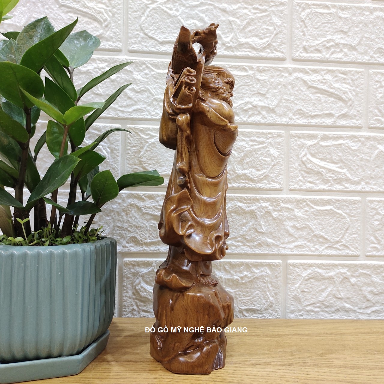 Tượng đạt ma sư tổ gỗ bách xanh