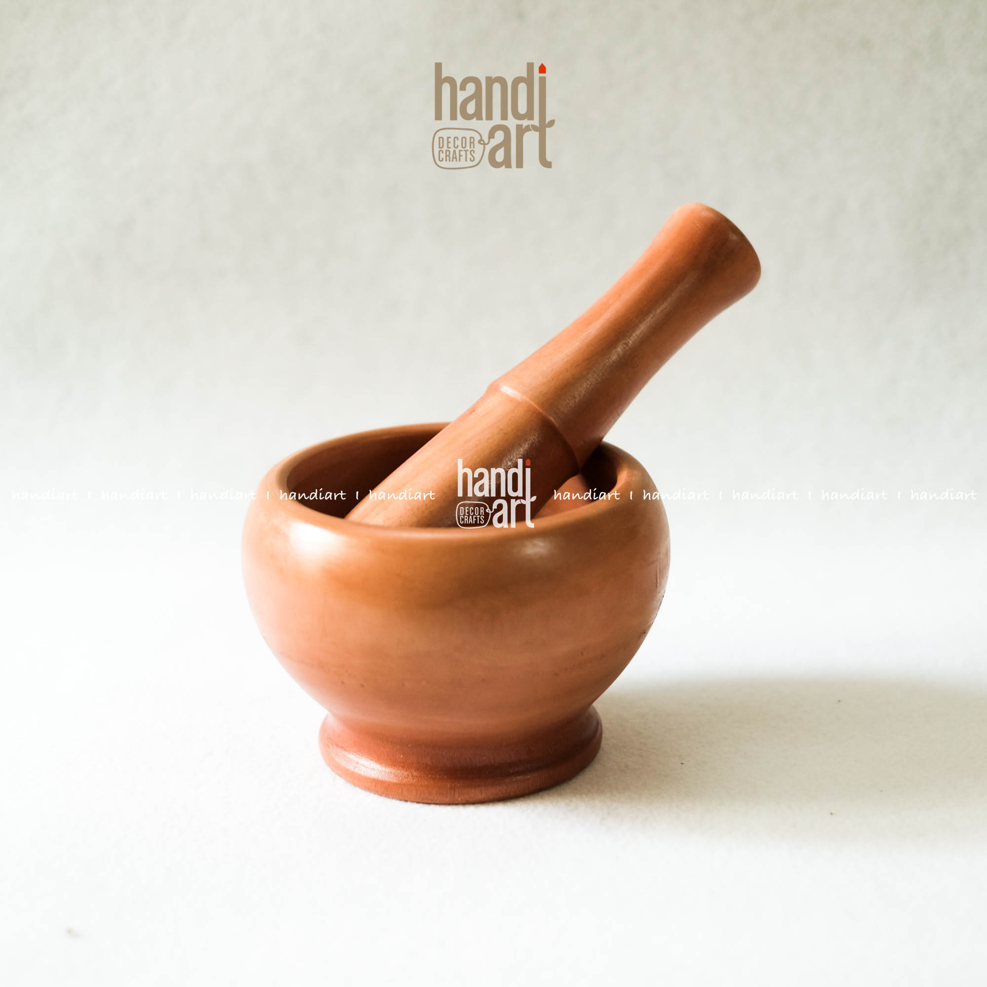 Cối Chày gỗ hình lu