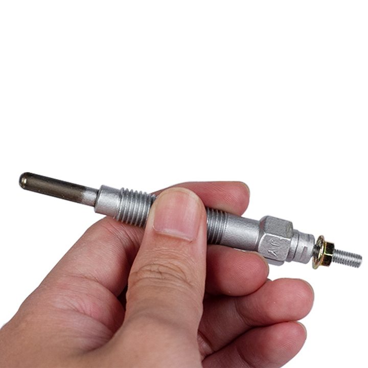 Bugi Sấy 12V / 24V GM2, Bugi Xe Máy (Hàng Nhật)