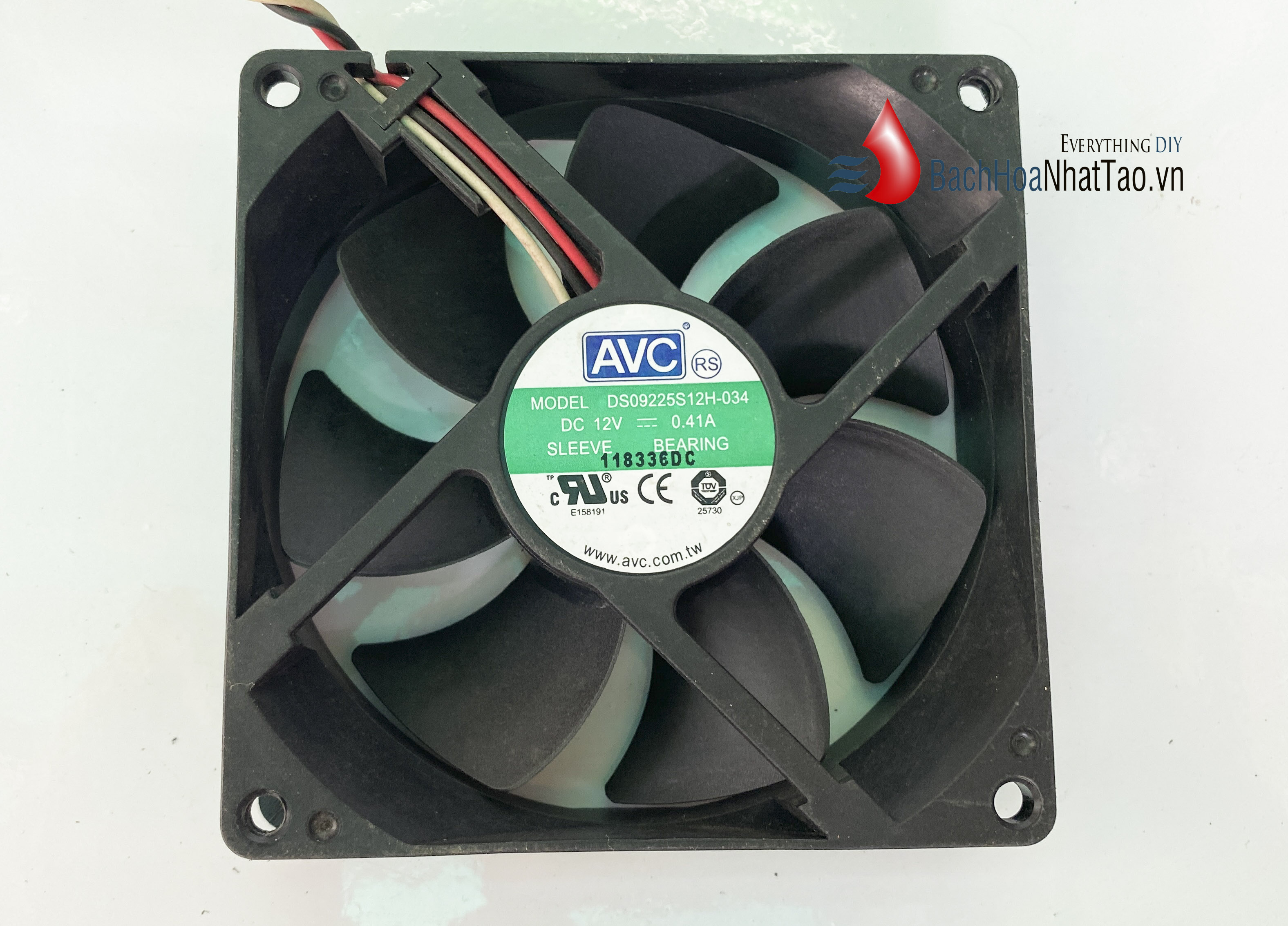 Quạt DC ACE 12v-0,41a vuông 9cm