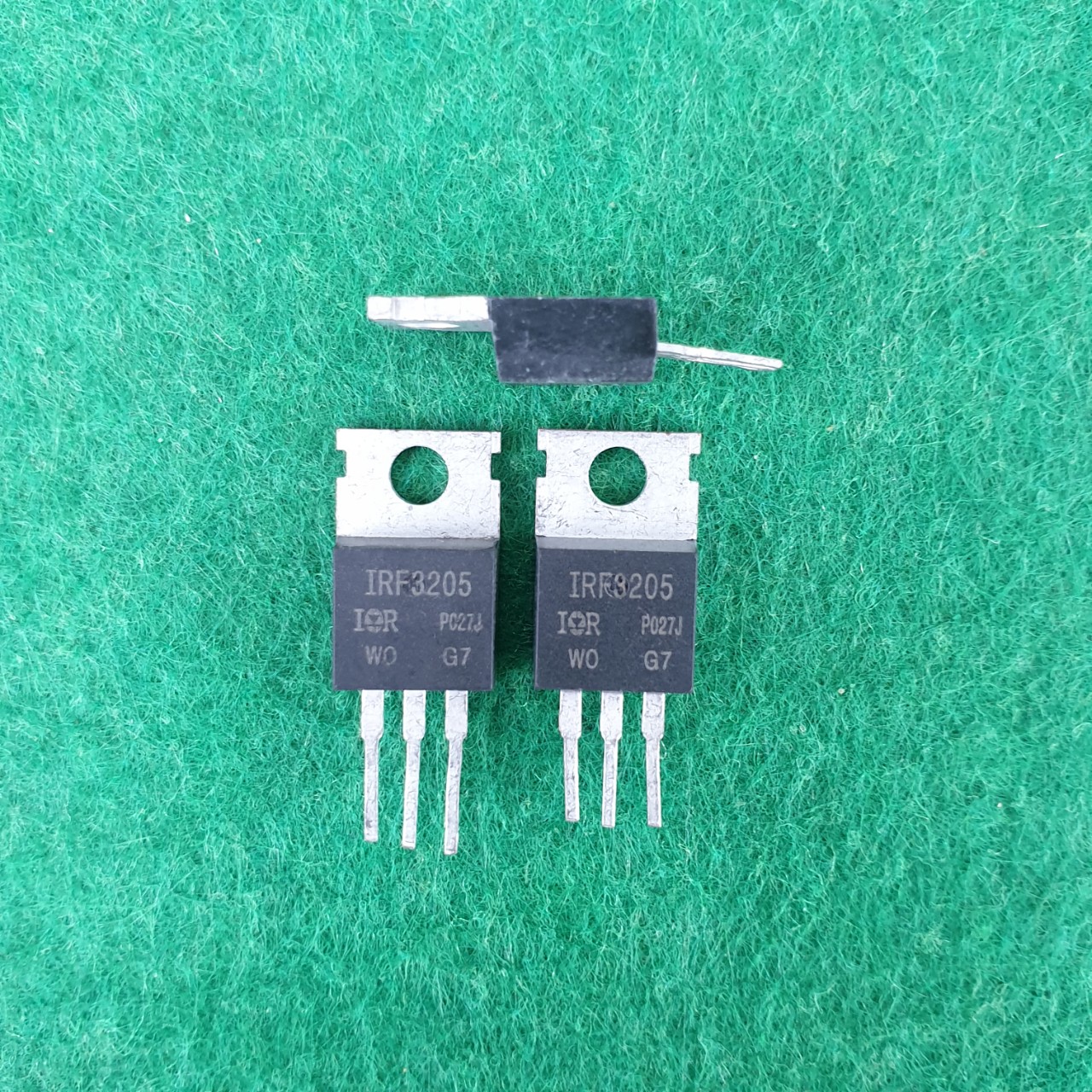Túi 5 Mosfet IRF 3205 hàng tháo máy