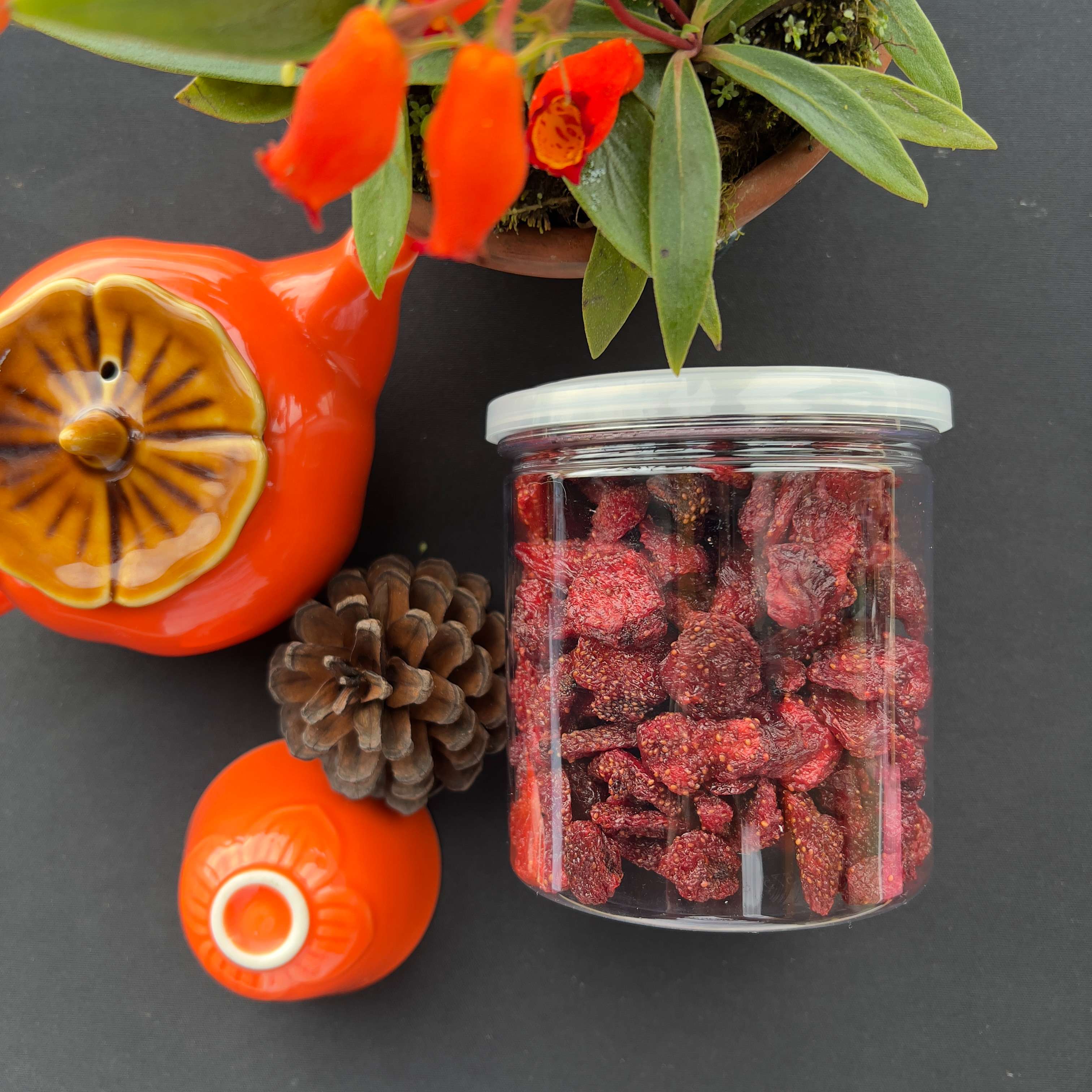 Dâu tây sấy dẻo không đường 500gr của Banhmat Farm, món quà đặc sản từ Đà Lạt