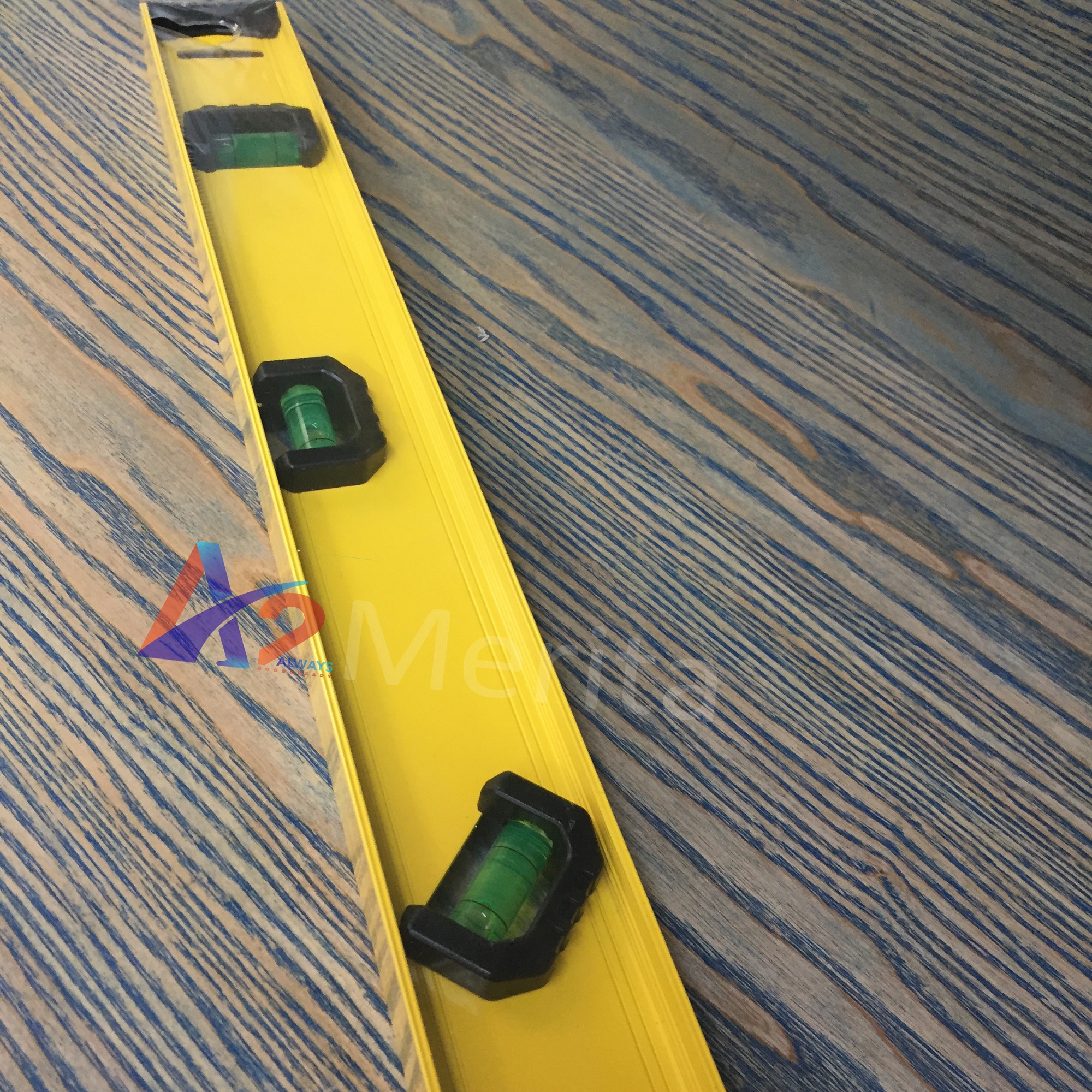 Thước thủy nhôm 18"/45cm Stanley STHT42073-8