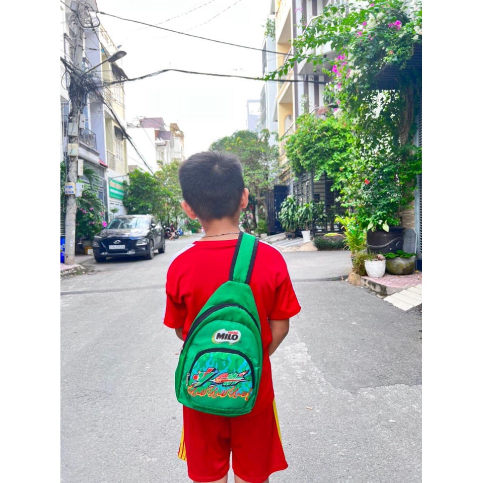 Túi Chéo Milo Cực Gầu Cho Các Bé