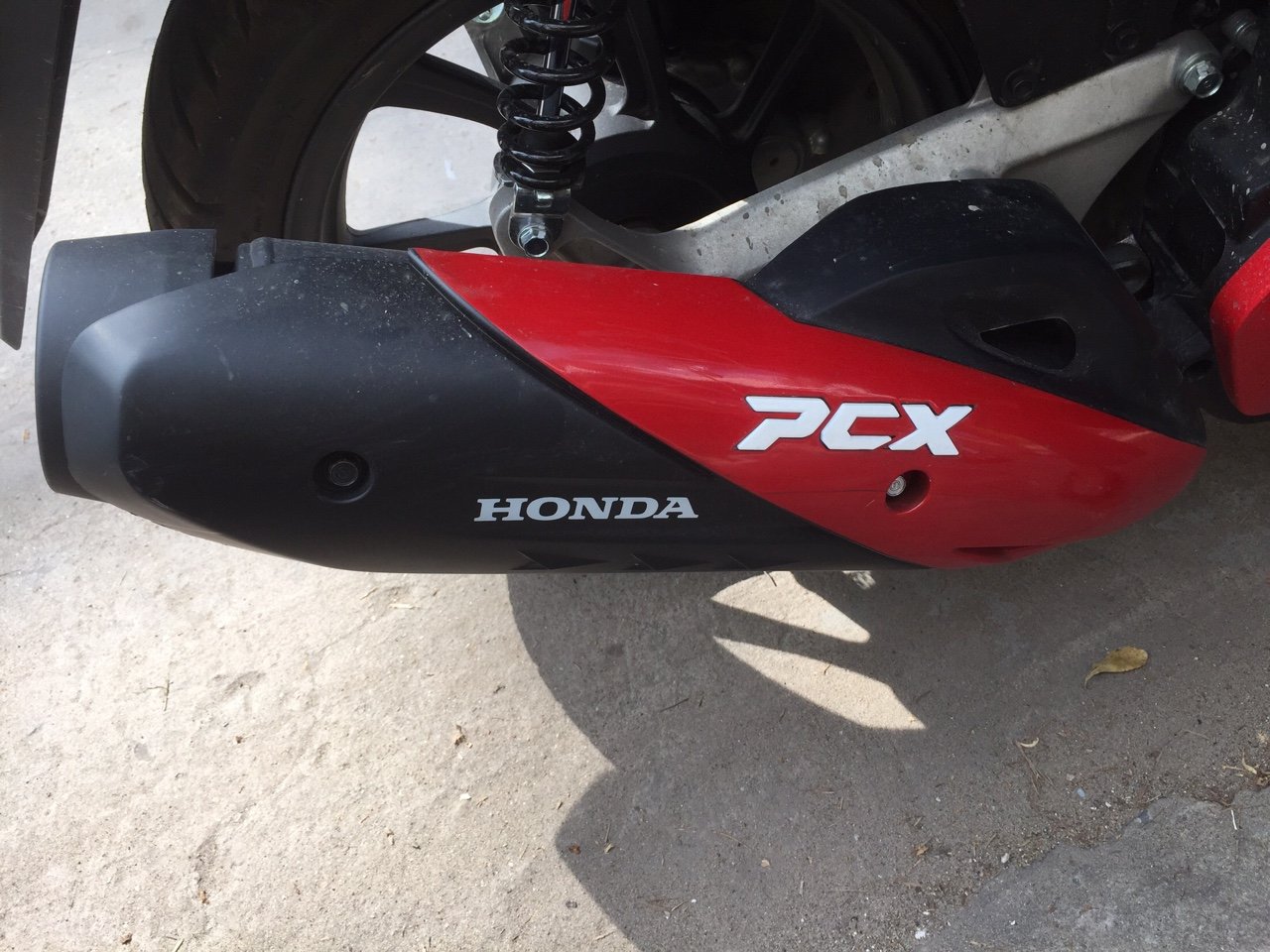 Ốp Pô Xe PCX 2018 sơn màu cao cấp