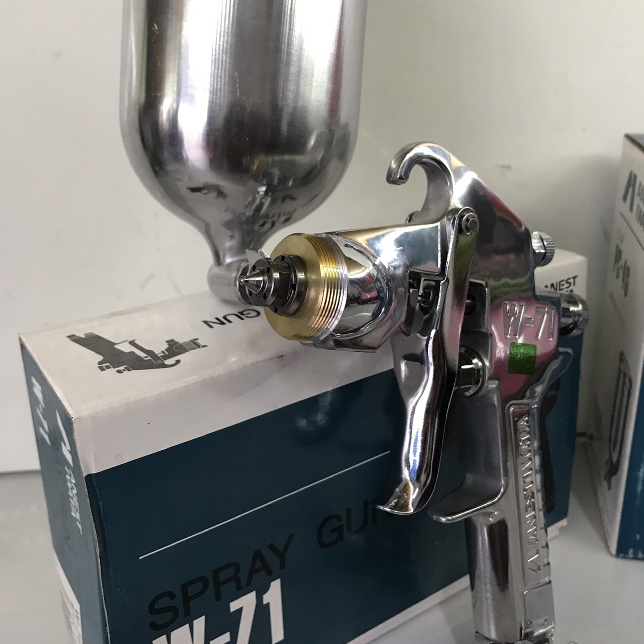 [HCM]Dụng Cụ Phun Sơn W71 Iwata Béc Phun 1.3mm
