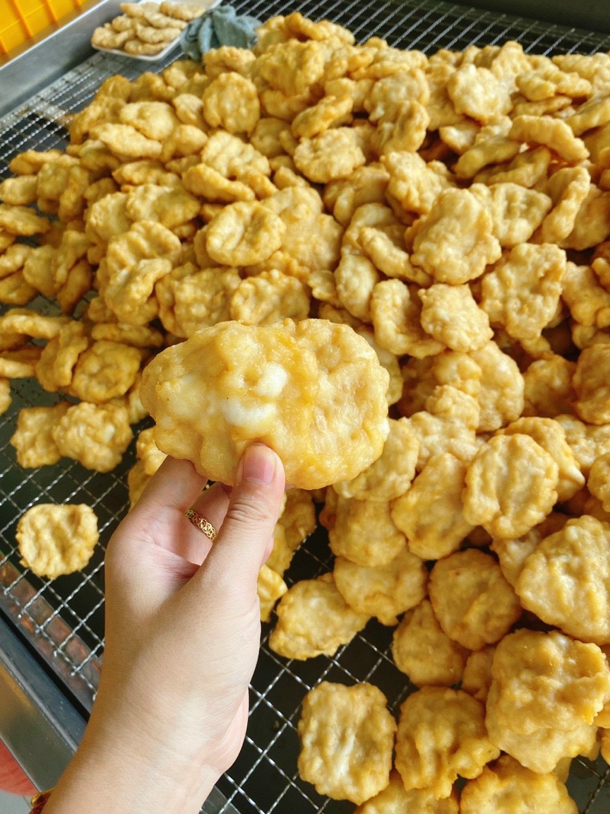 Hand-Pounded Squid Sausage, 500Gr Tray (Delivery to Hcmc)