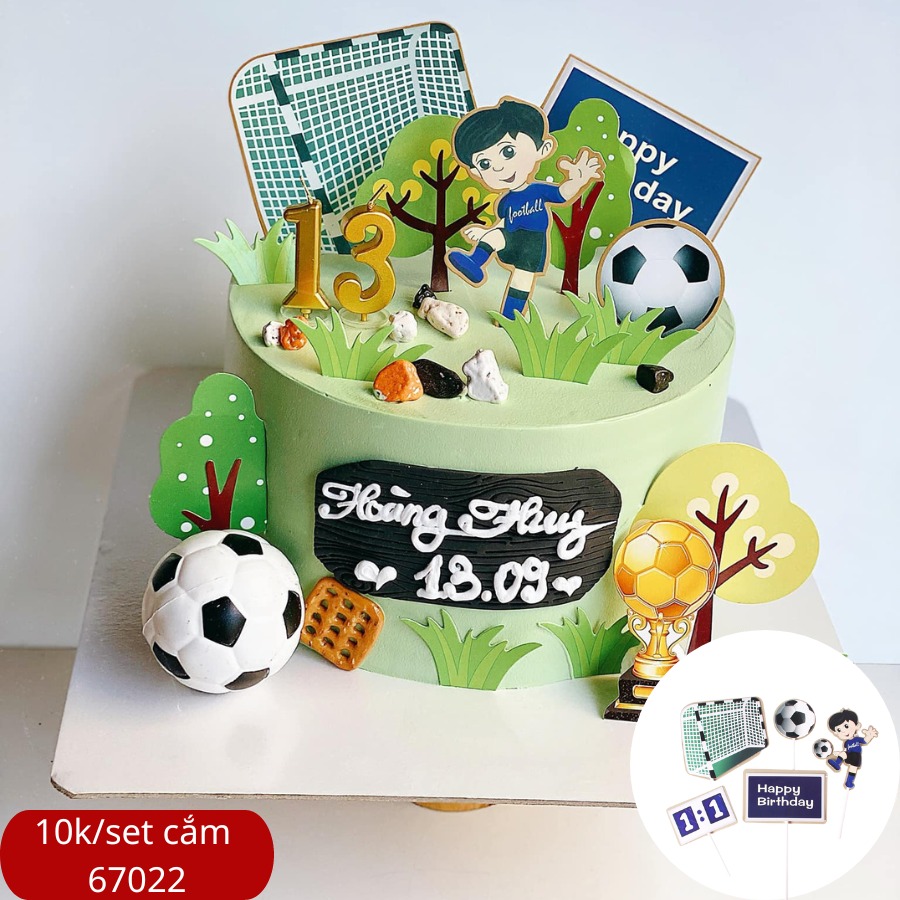 Que cắm bánh kem hình cầu thủ bóng đá (MỚI)