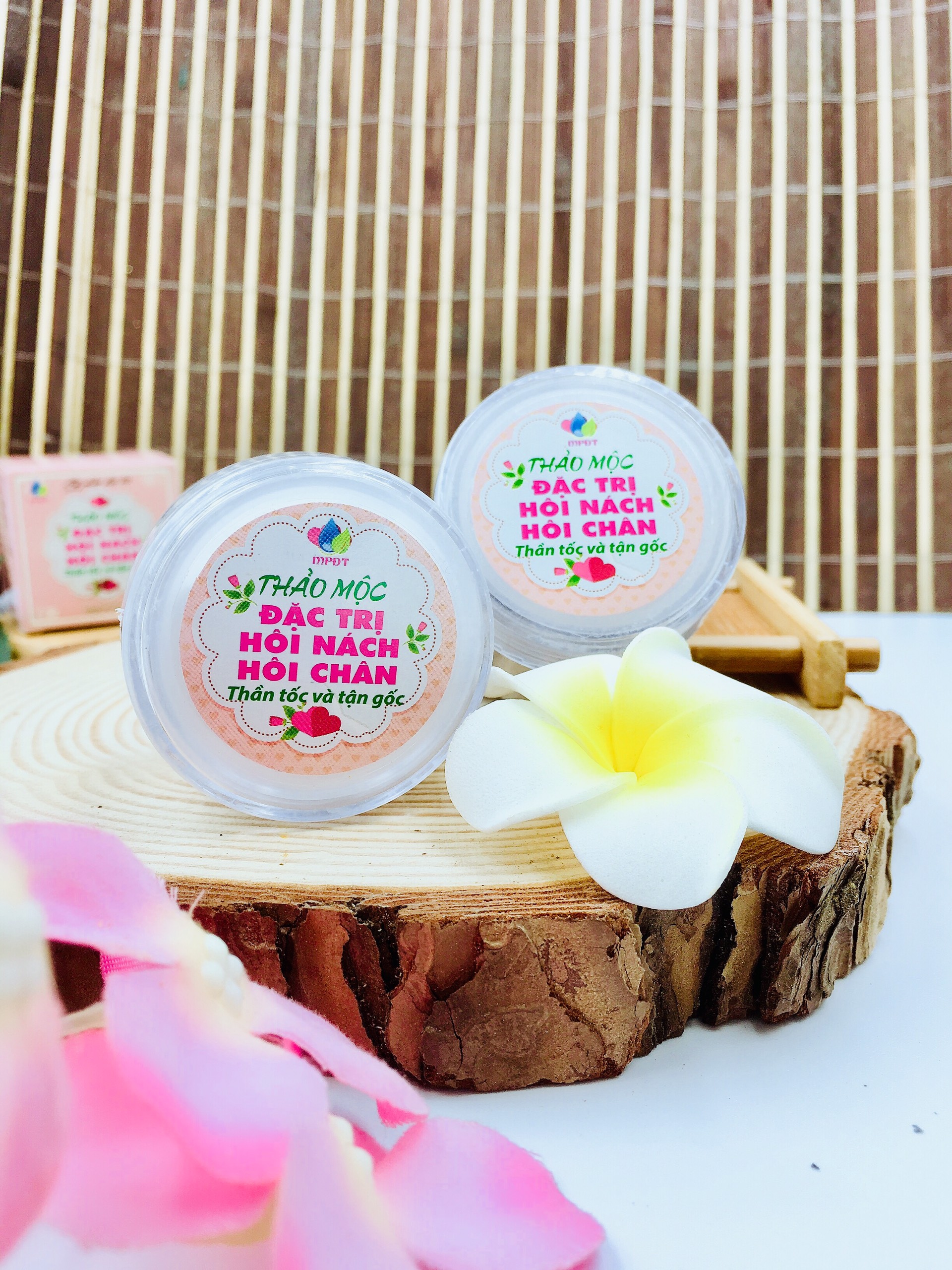 Thảo mộc khử mùi hôi nách, hôi chân
