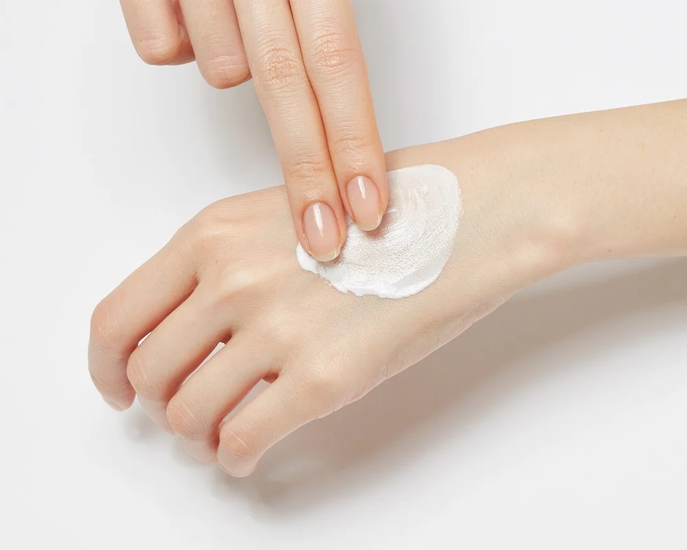 KEM DƯỠNG SÁNG DA - AHC PEONY BRIGHT TONING UP CREAM (50ml/ hộp)