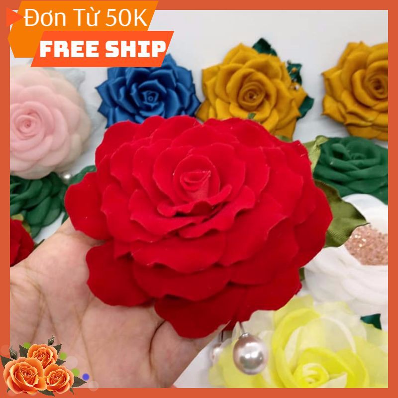 Cài áo hoa hồng nhung, trâm cài ngọc sang trọng