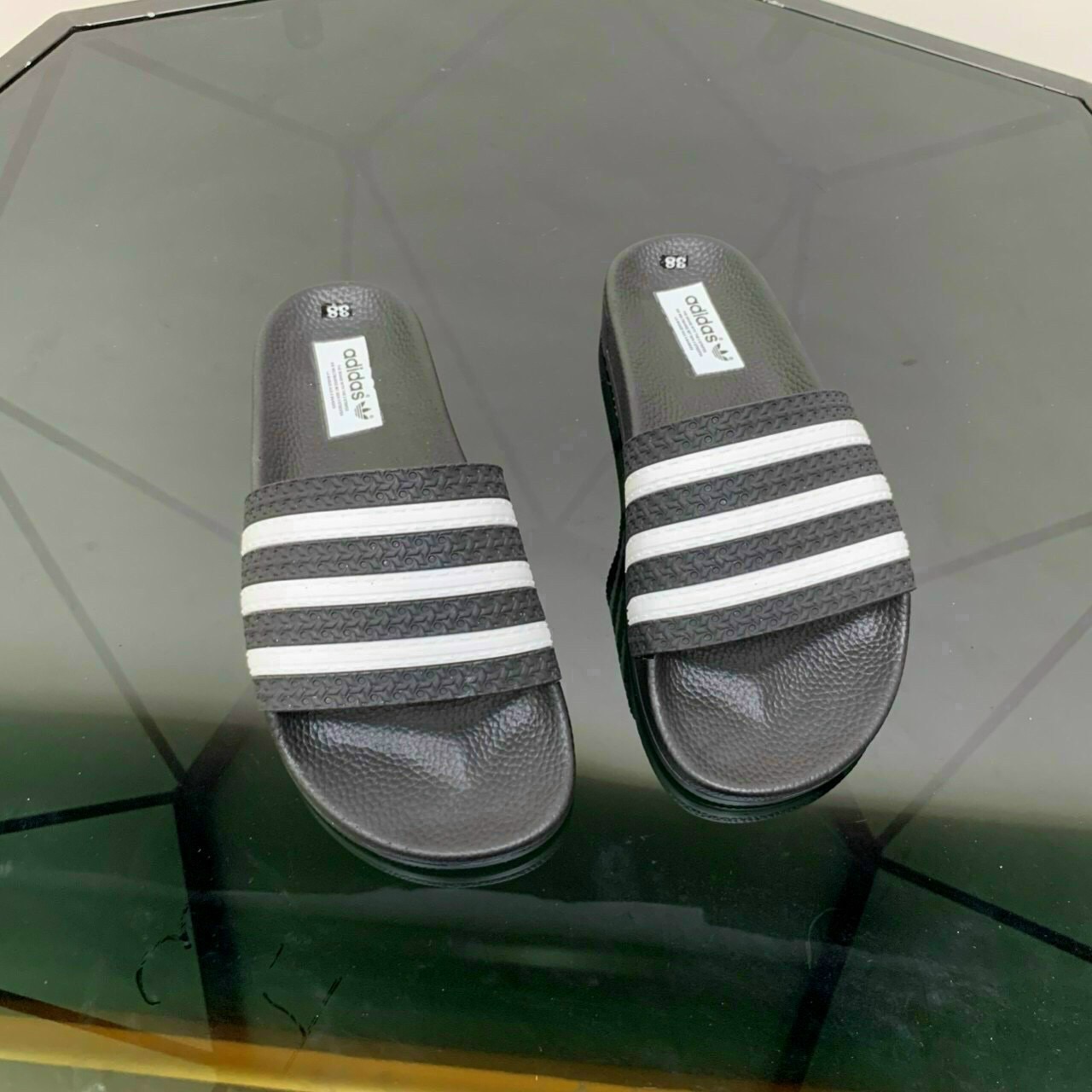 Dép adidass