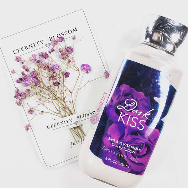 Dưỡng Thể Bath & Body Works - Dark Kiss 236ml