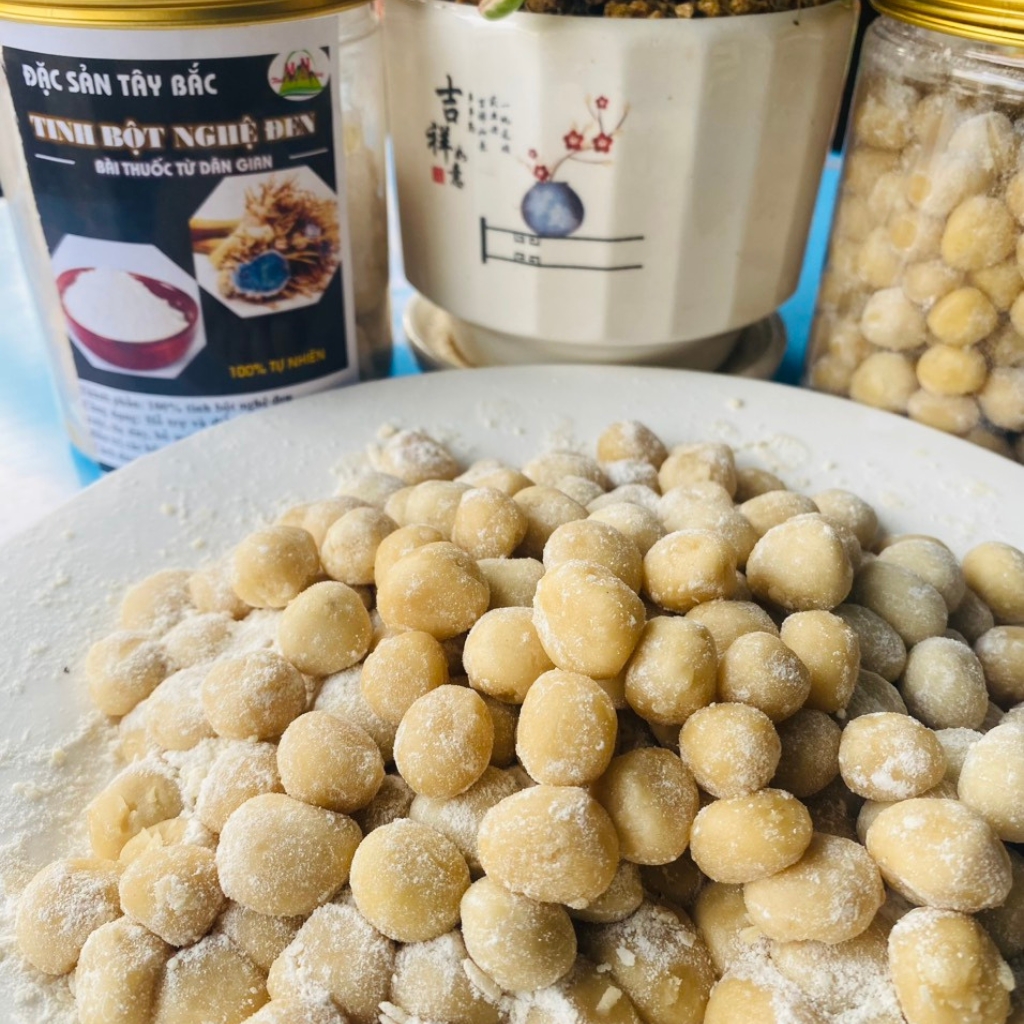 Viên tinh bột nghệ đen mật ong rừng được bào chế từ tinh bột nghệ đen nguyên chất, mật ong khoái rừng Tây Bắc