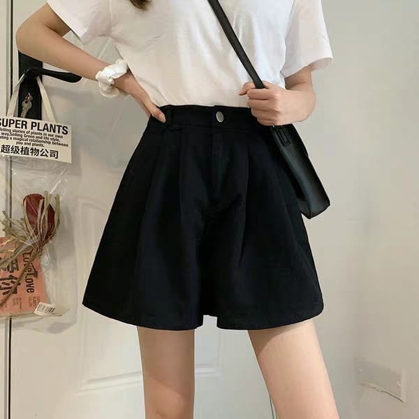 Quần short kaki ống rộng cài nút nữ