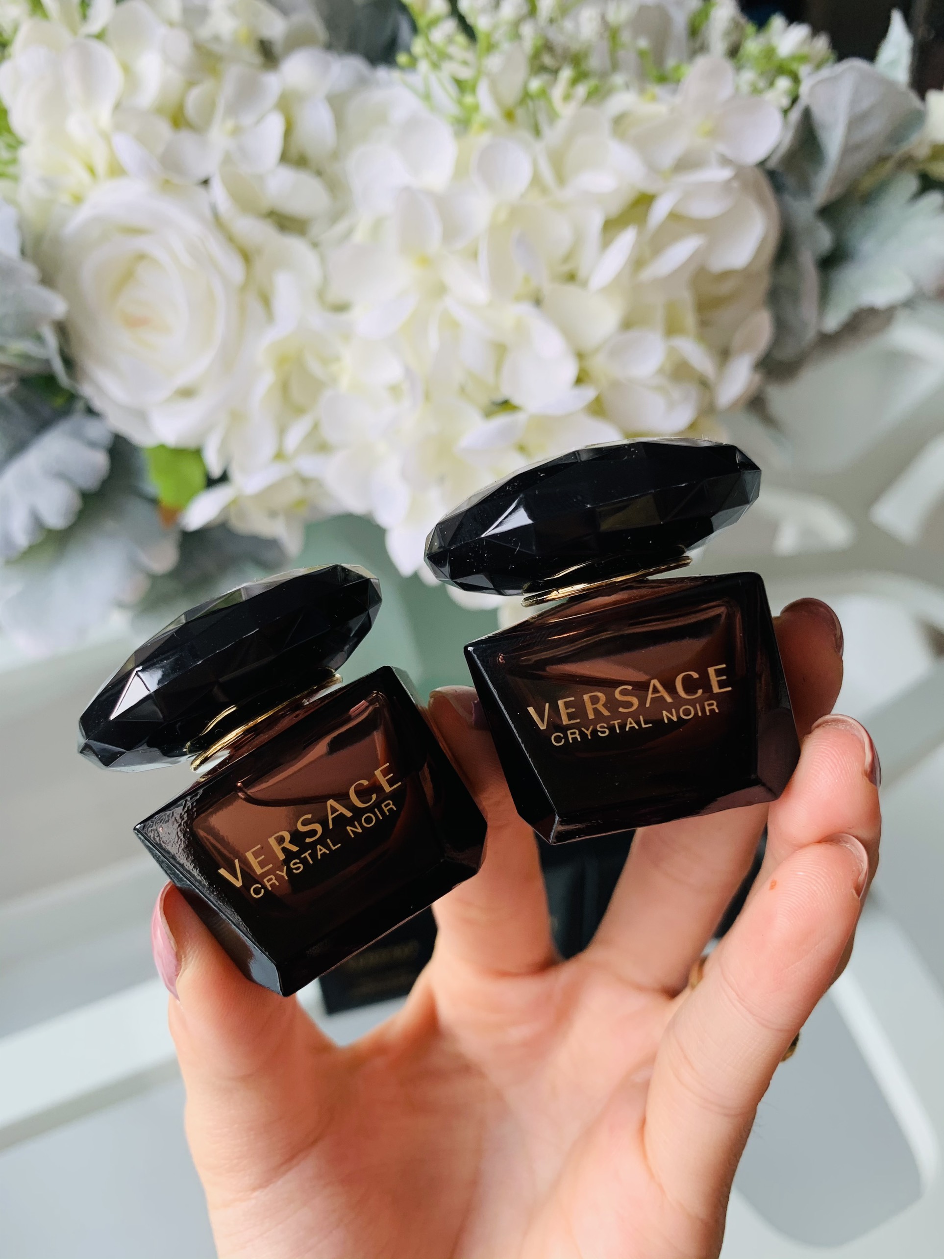 Nước Hoa Versace Crystal Noir Mini 5ml