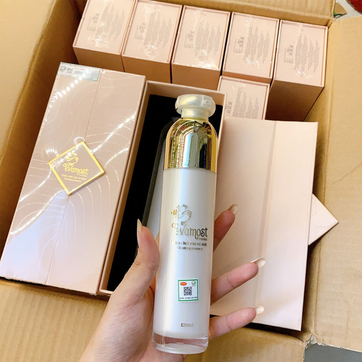 Evamost Premium Feminine Hygiene Solution (120ml Bottle)