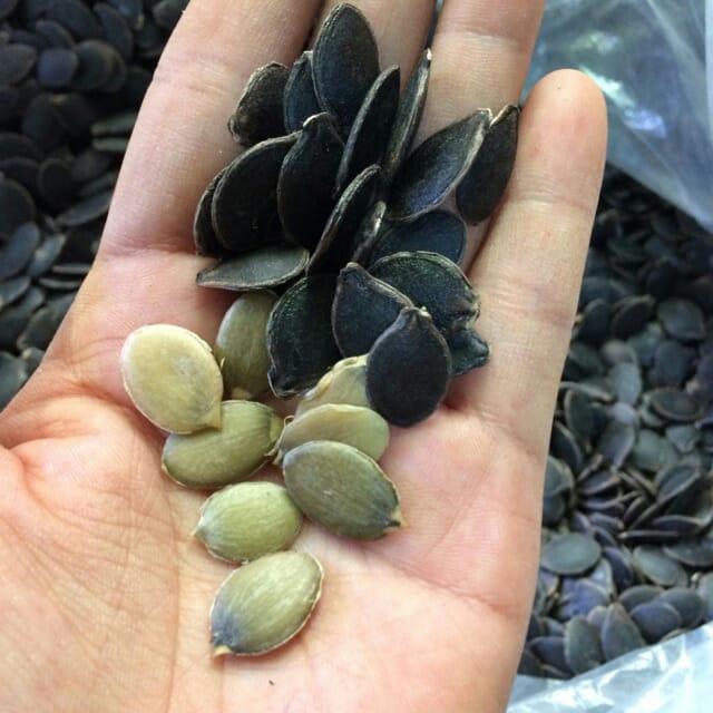 1kg hạt bí mèo đen chín