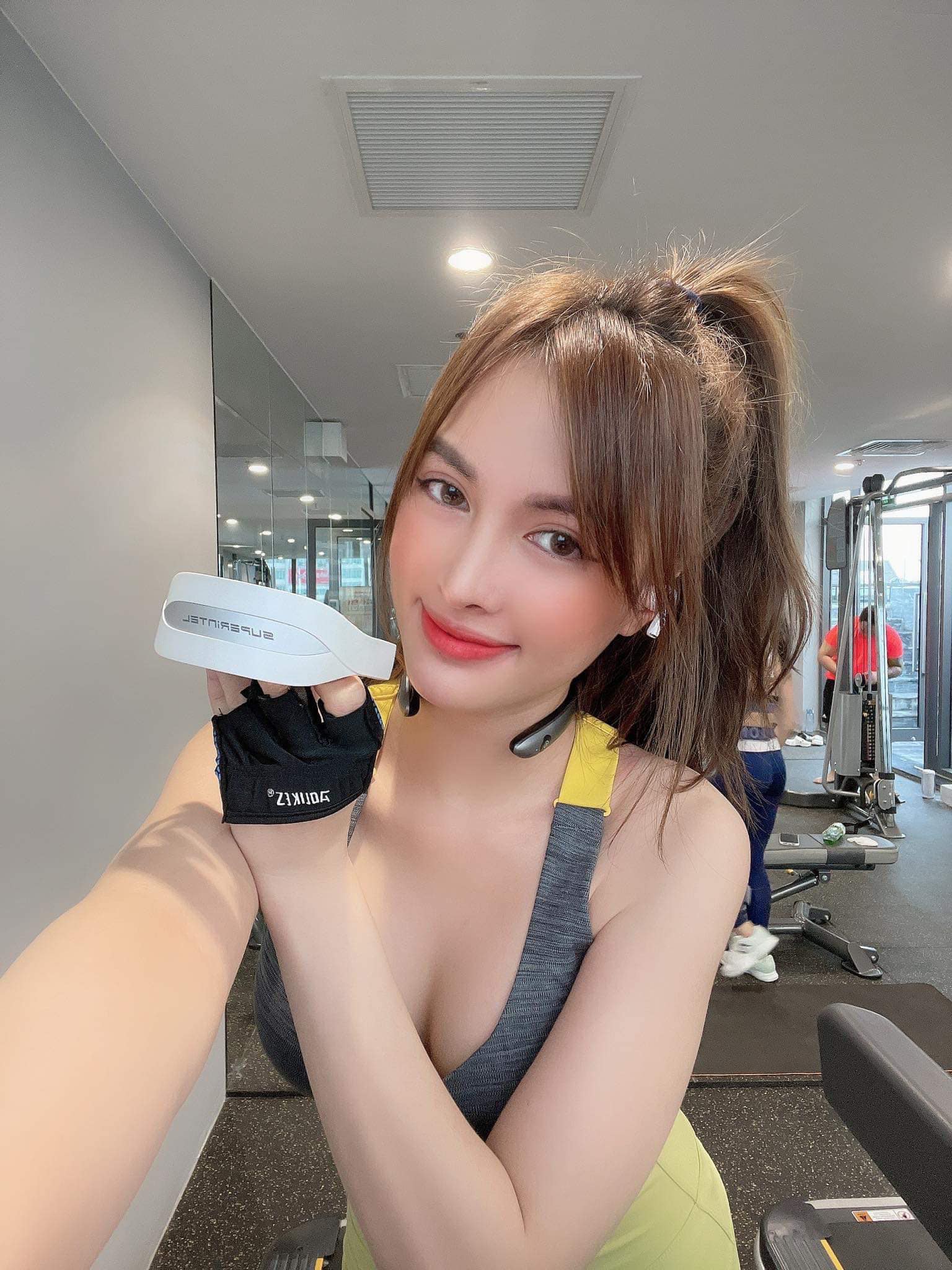 Máy Massage Cổ Superintel New Smart Neck Ther Apist