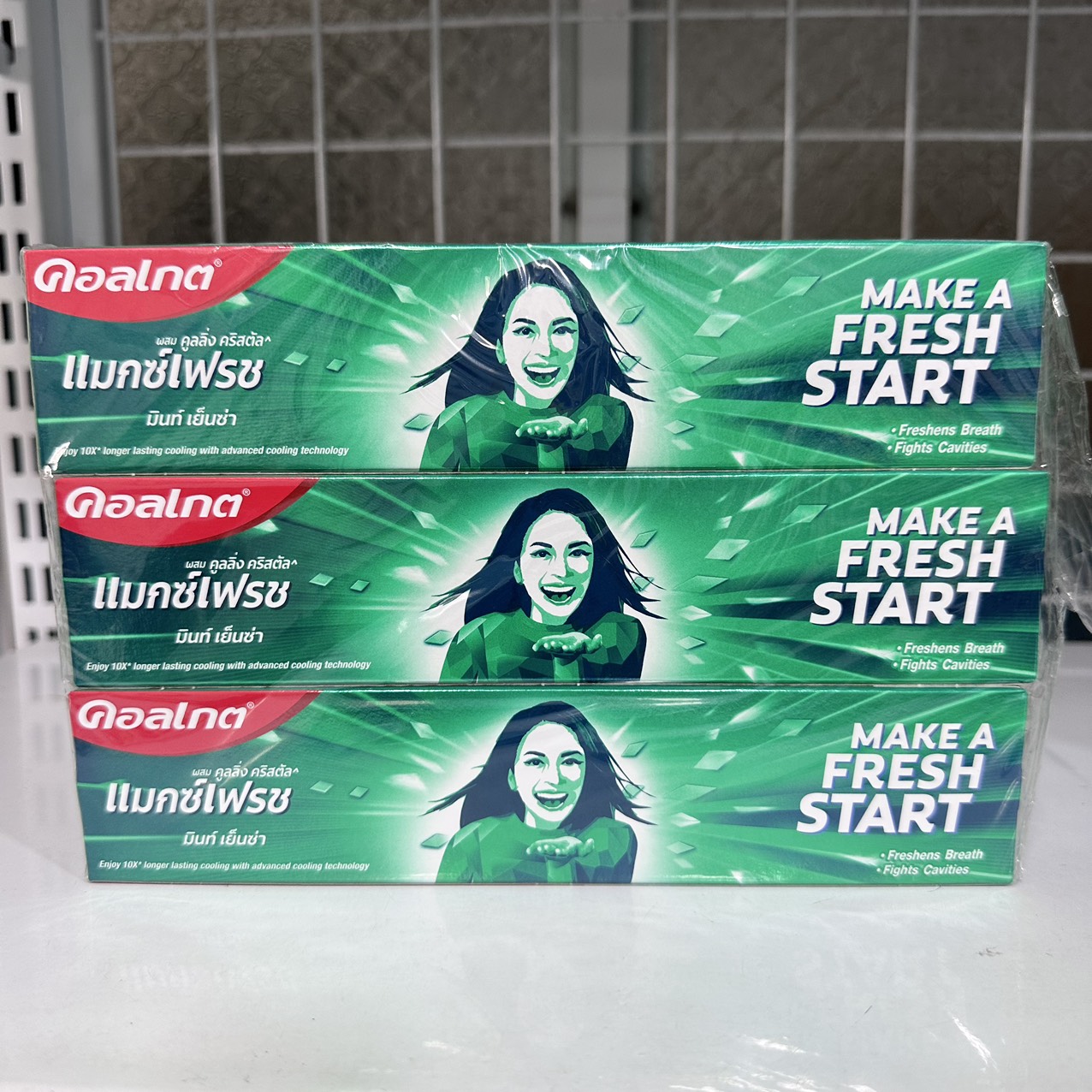 COMBO 3 TUÝP KEM ĐÁNH RĂNG COLGATE THÁI LAN 160G