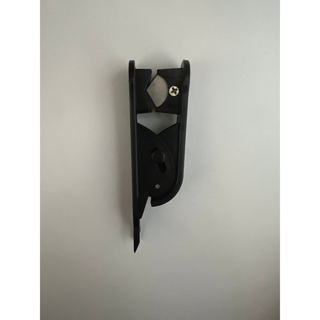 Dao cắt, bấm dây dẫn nước RO