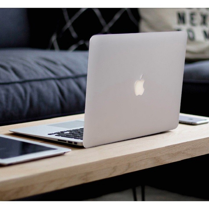 Case ,Ốp Macbook Trắng mờ Đủ Dòng (Tặng Kèm Nút Chống Bụi )