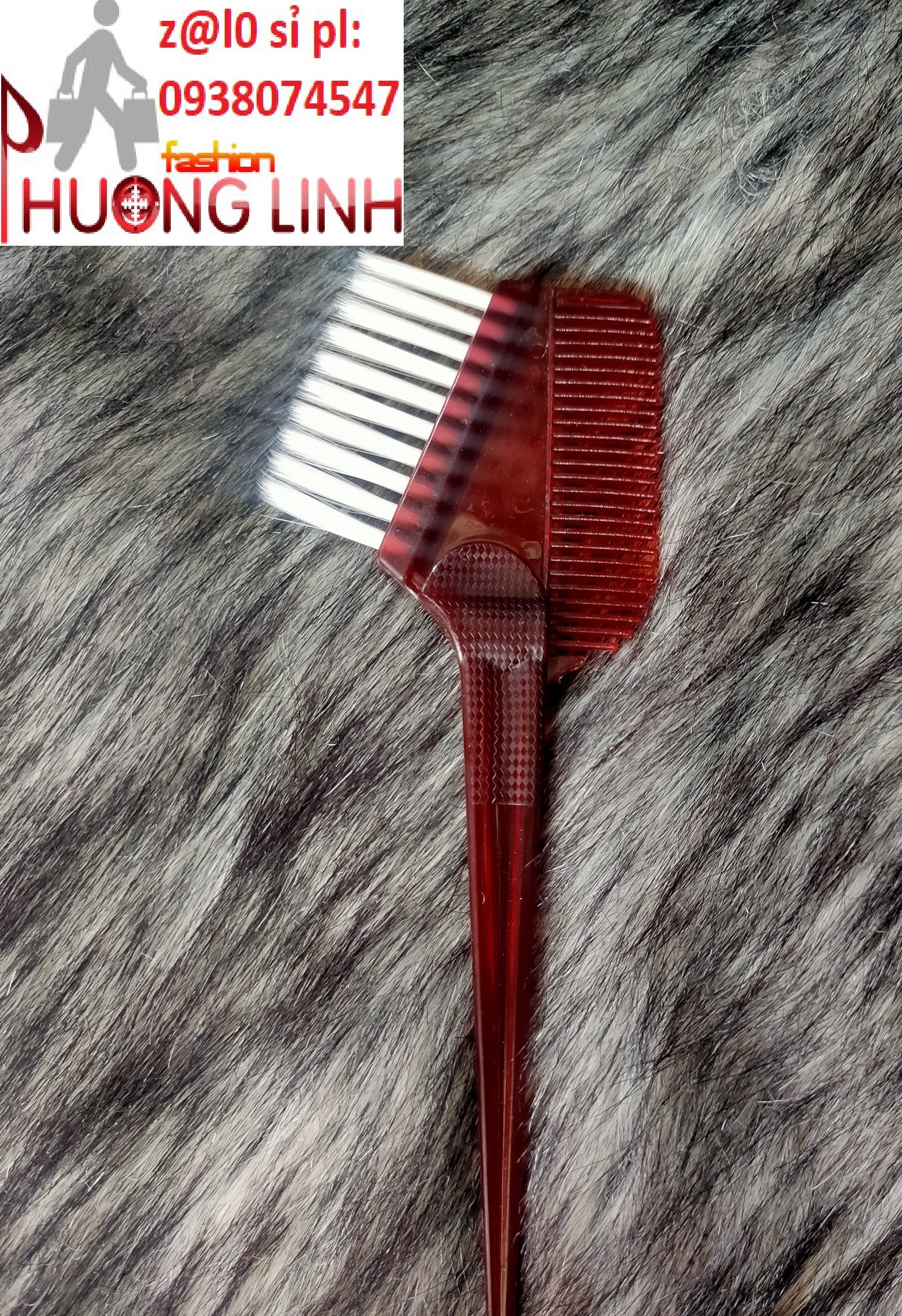 Lược nhuộm nhựa màu đỏ