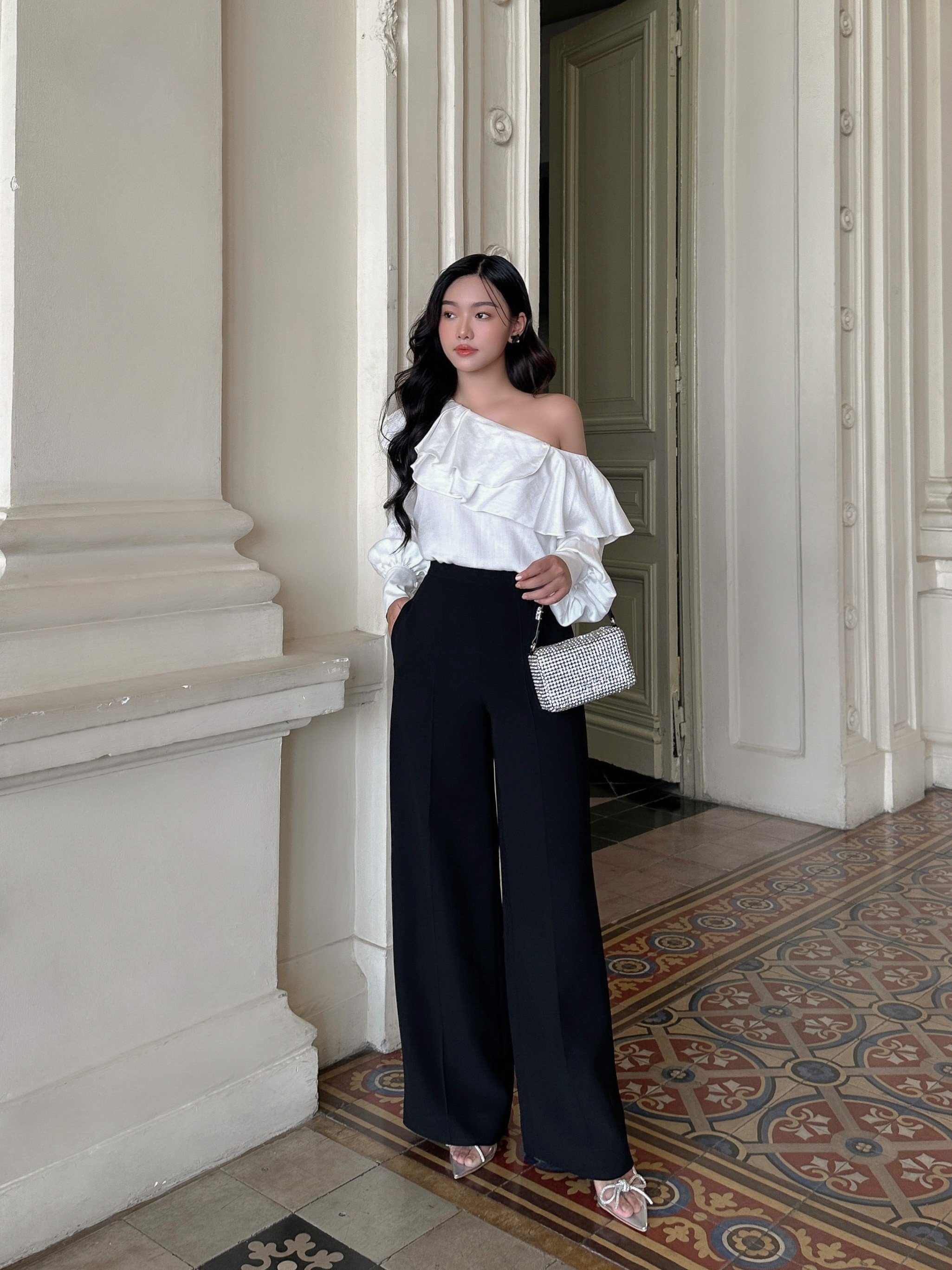 SÒ VINTAGE - MARY Áo lệch vai