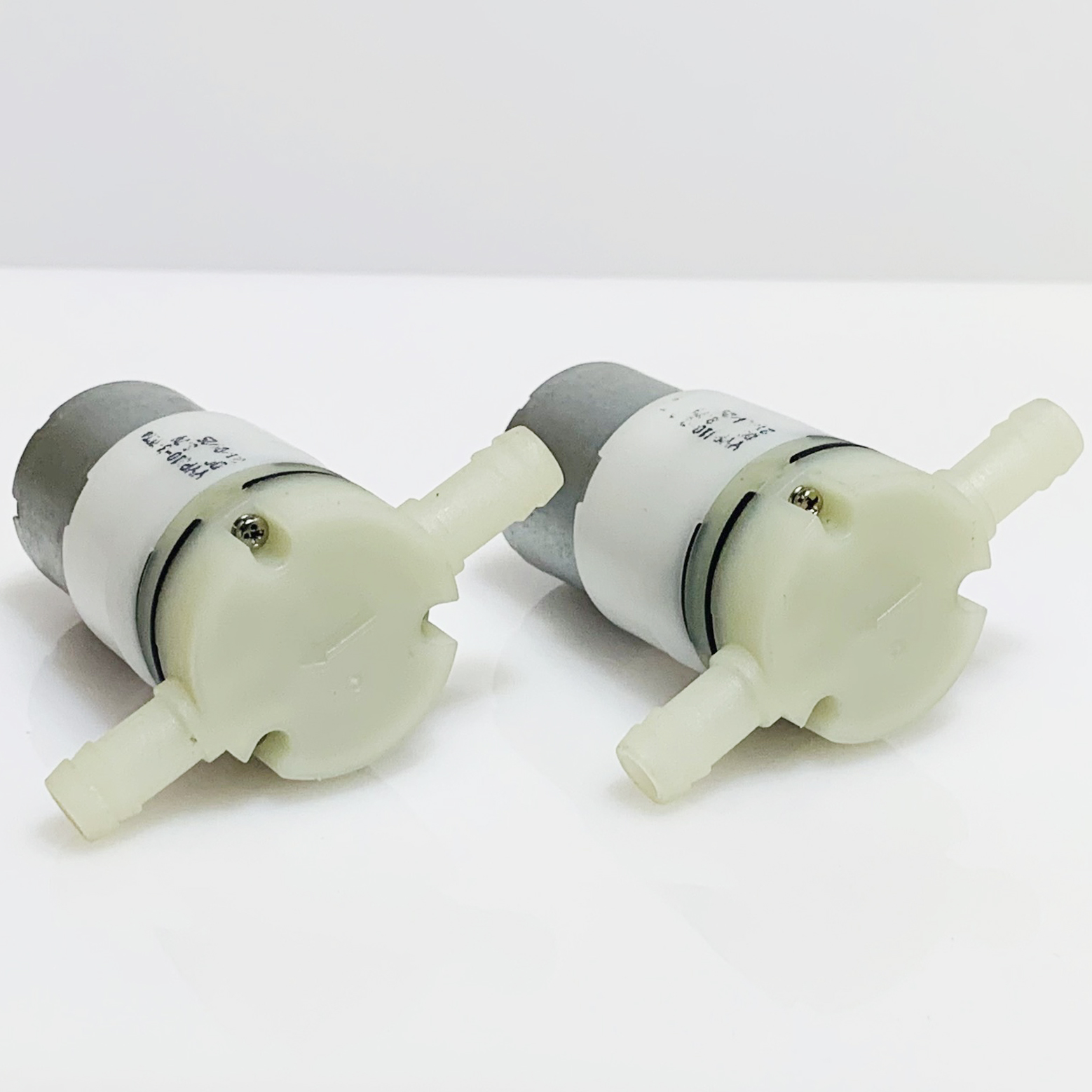 Bơm nước mini, bơm chân không 3.7V - 600ml / phút