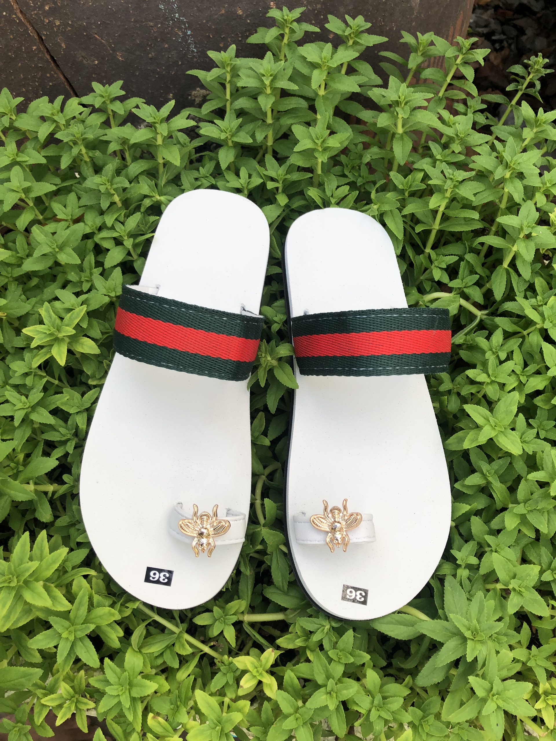 Dép xỏ ngon nữ FREESHIP dép sandal xỏ ngon gắn ong SANDAL THỜI TRANG