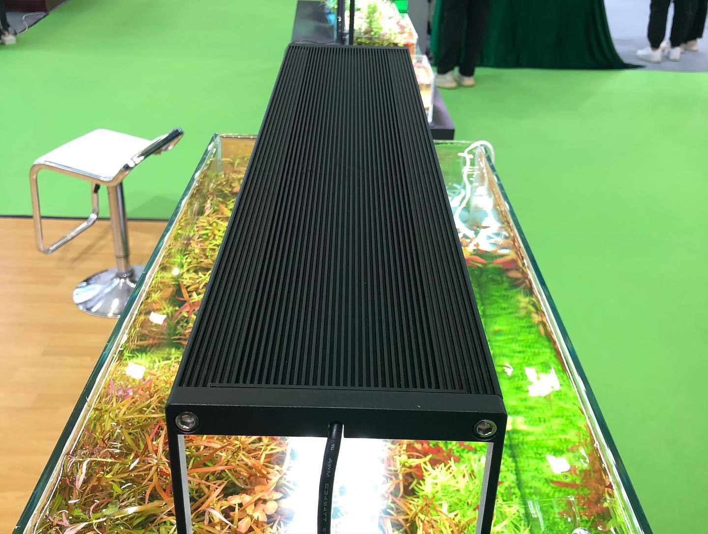 [HOÀN TIỀN 10%]ĐÈN CHIHIROS WRGB SLIM 60CM