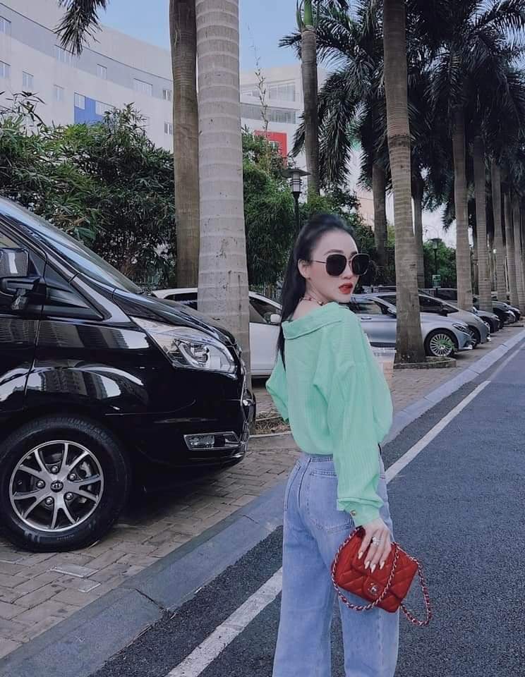 set sơ mi kẻ xanh kèm quần jean